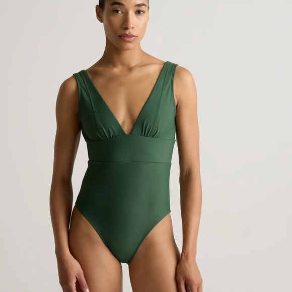 Quince Other - Quince Italian Plunge One-Piece Swimsuit - Green - Size Small